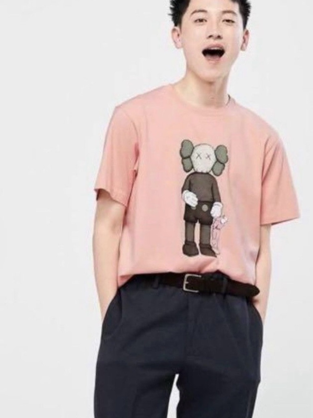 KAWS x Uniqlo Companion Graphic Tee Pink Size S
